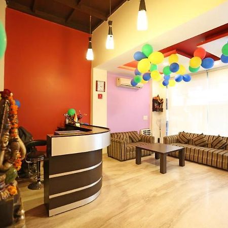Olive Inn Дели Экстерьер фото